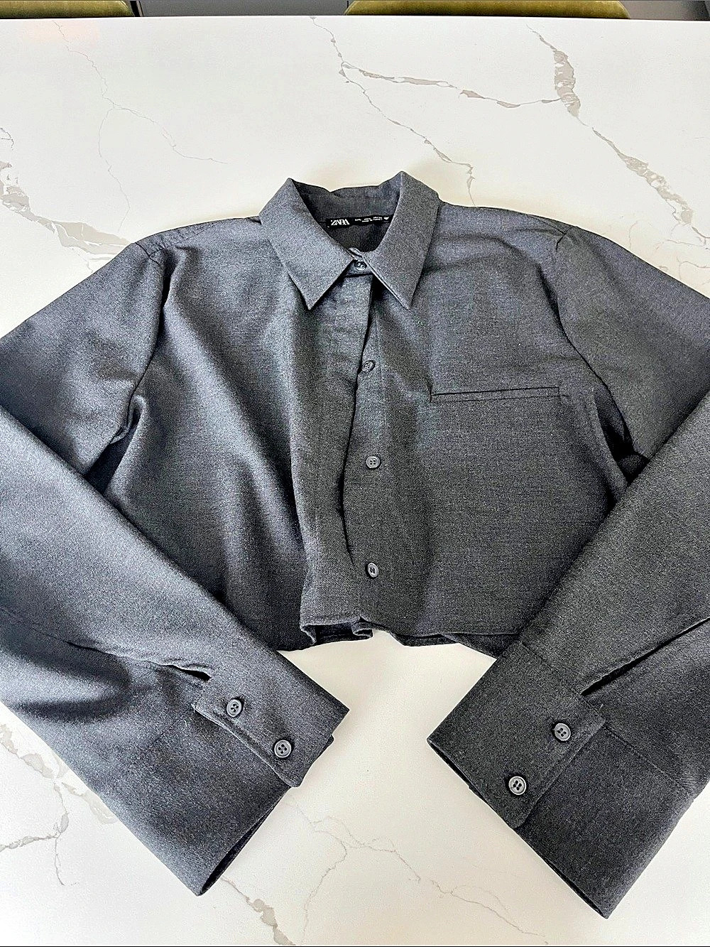 Zara women’s Gray Button Down Size Medium Like New